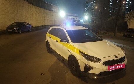KIA cee'd III, 2019 год, 1 000 000 рублей, 3 фотография