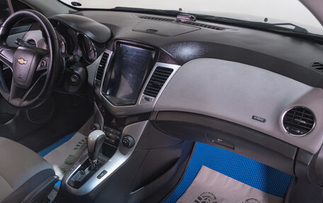 Chevrolet Cruze II, 2011 год, 839 000 рублей, 19 фотография