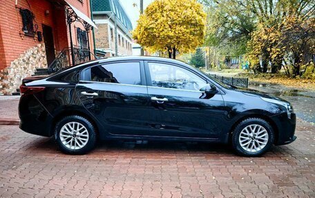 KIA Rio IV, 2020 год, 1 750 000 рублей, 2 фотография