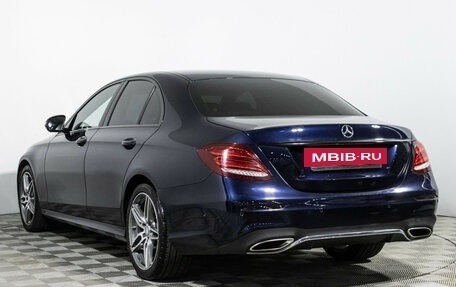 Mercedes-Benz E-Класс, 2017 год, 3 249 700 рублей, 7 фотография