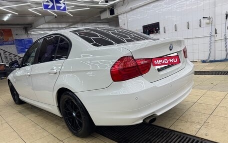 BMW 3 серия, 2011 год, 950 000 рублей, 6 фотография