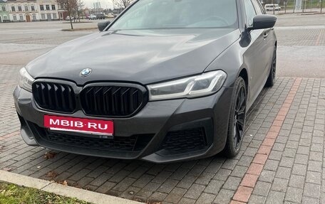 BMW 5 серия, 2020 год, 3 800 000 рублей, 6 фотография