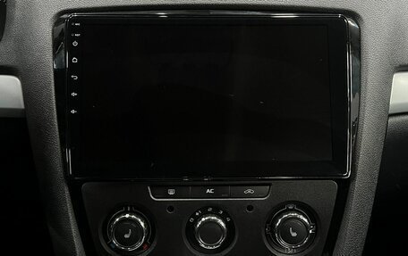 Skoda Octavia, 2011 год, 609 888 рублей, 15 фотография