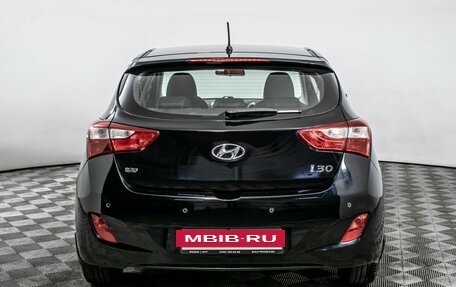 Hyundai i30 II рестайлинг, 2015 год, 940 000 рублей, 6 фотография