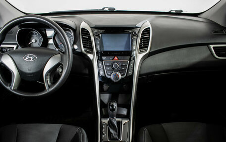 Hyundai i30 II рестайлинг, 2015 год, 940 000 рублей, 11 фотография