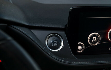 Mazda 6, 2019 год, 2 999 000 рублей, 29 фотография