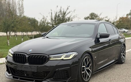 BMW 5 серия, 2021 год, 4 680 000 рублей, 3 фотография