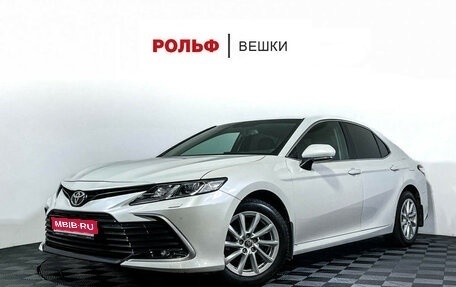 Toyota Camry, 2021 год, 3 247 000 рублей, 1 фотография