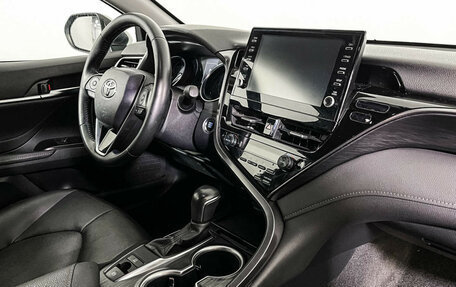 Toyota Camry, 2021 год, 3 247 000 рублей, 9 фотография