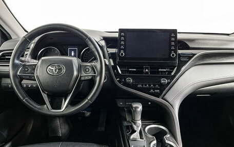 Toyota Camry, 2021 год, 3 247 000 рублей, 12 фотография