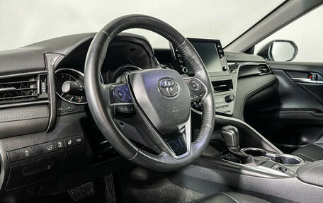 Toyota Camry, 2021 год, 3 247 000 рублей, 13 фотография