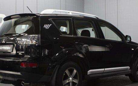 Mitsubishi Outlander III рестайлинг 3, 2008 год, 1 240 000 рублей, 2 фотография