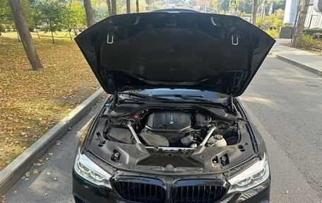 BMW 5 серия, 2019 год, 2 850 000 рублей, 14 фотография