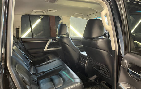 Toyota Land Cruiser 200, 2012 год, 3 880 000 рублей, 8 фотография