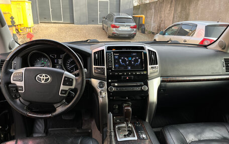 Toyota Land Cruiser 200, 2012 год, 3 880 000 рублей, 16 фотография