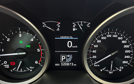 Toyota Land Cruiser 200, 2012 год, 3 880 000 рублей, 15 фотография