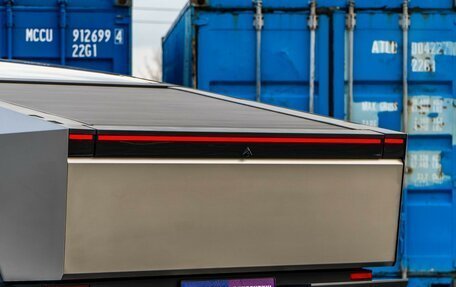 Tesla Cybertruck, 2024 год, 19 425 100 рублей, 6 фотография