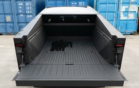 Tesla Cybertruck, 2024 год, 19 425 100 рублей, 13 фотография