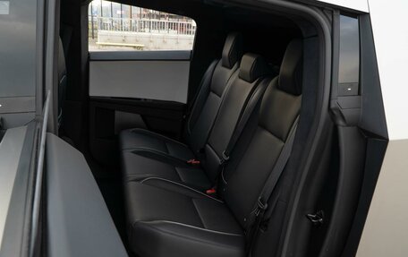 Tesla Cybertruck, 2024 год, 19 425 100 рублей, 17 фотография