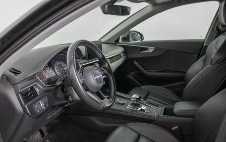 Audi A4, 2016 год, 1 590 000 рублей, 10 фотография