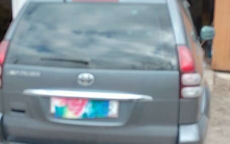 Toyota Land Cruiser Prado 120 рестайлинг, 2008 год, 1 950 000 рублей, 8 фотография