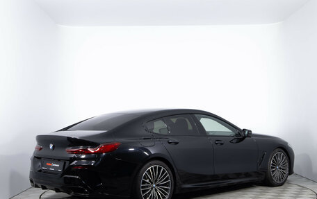 BMW 8 серия, 2019 год, 6 784 000 рублей, 5 фотография