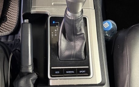 Toyota Land Cruiser Prado 150 рестайлинг 2, 2021 год, 7 200 000 рублей, 27 фотография