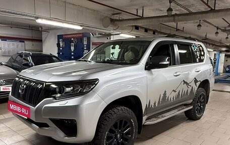 Toyota Land Cruiser Prado 150 рестайлинг 2, 2021 год, 7 200 000 рублей, 30 фотография