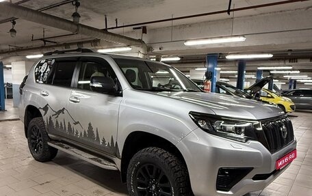 Toyota Land Cruiser Prado 150 рестайлинг 2, 2021 год, 7 200 000 рублей, 31 фотография
