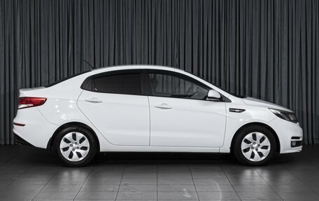 KIA Rio III рестайлинг, 2016 год, 999 000 рублей, 5 фотография