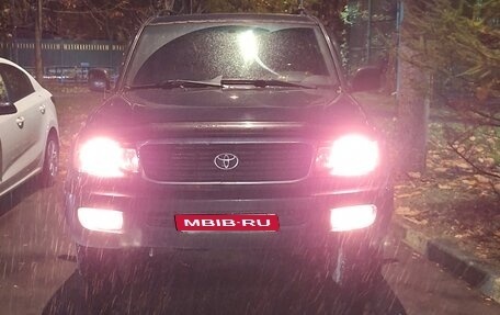 Toyota Land Cruiser 100 рестайлинг 2, 2001 год, 800 000 рублей, 1 фотография