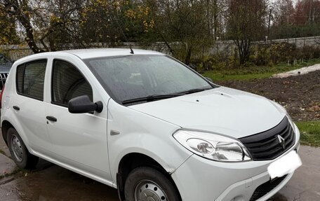 Renault Sandero I, 2014 год, 590 000 рублей, 2 фотография