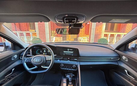 Hyundai Elantra, 2024 год, 2 150 000 рублей, 10 фотография