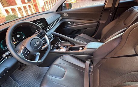 Hyundai Elantra, 2024 год, 2 150 000 рублей, 11 фотография