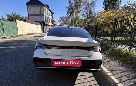 Hyundai Elantra, 2024 год, 2 150 000 рублей, 4 фотография