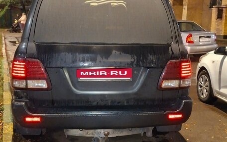 Toyota Land Cruiser 100 рестайлинг 2, 2001 год, 800 000 рублей, 2 фотография