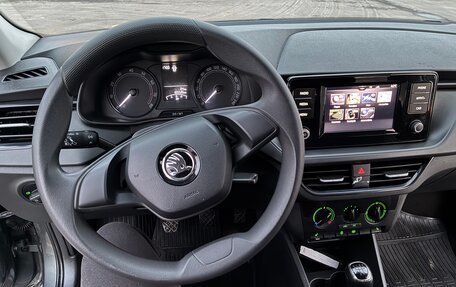 Skoda Rapid II, 2021 год, 1 500 000 рублей, 14 фотография