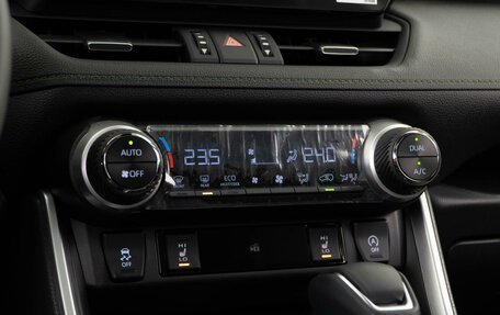 Toyota RAV4, 2025 год, 4 515 000 рублей, 17 фотография