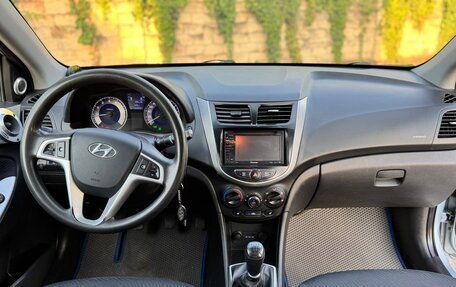 Hyundai Solaris II рестайлинг, 2012 год, 730 000 рублей, 5 фотография