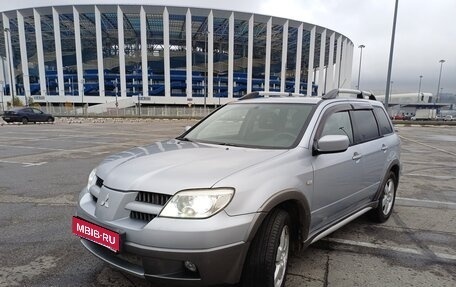 Mitsubishi Outlander III рестайлинг 3, 2004 год, 840 000 рублей, 1 фотография