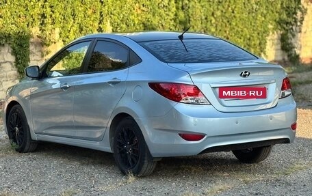 Hyundai Solaris II рестайлинг, 2012 год, 730 000 рублей, 4 фотография