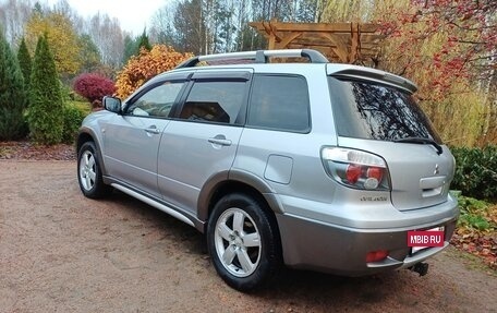 Mitsubishi Outlander III рестайлинг 3, 2004 год, 840 000 рублей, 3 фотография