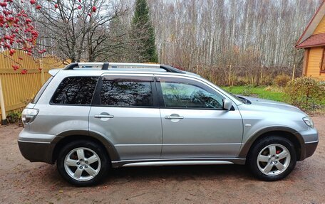 Mitsubishi Outlander III рестайлинг 3, 2004 год, 840 000 рублей, 7 фотография