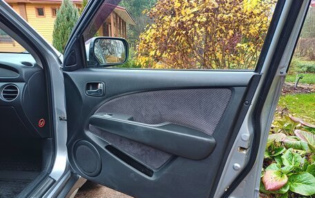 Mitsubishi Outlander III рестайлинг 3, 2004 год, 840 000 рублей, 25 фотография