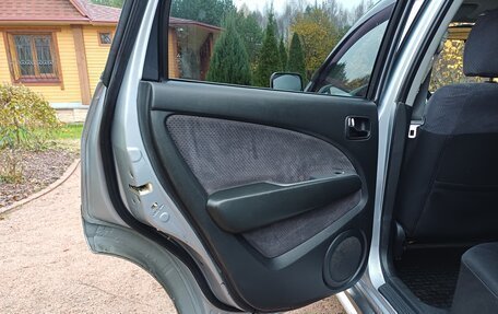 Mitsubishi Outlander III рестайлинг 3, 2004 год, 840 000 рублей, 31 фотография