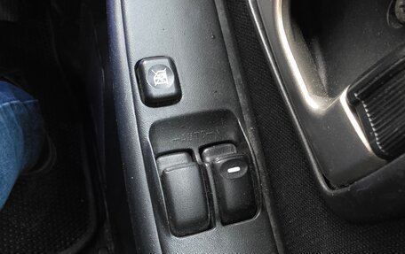 Nissan Kix, 2009 год, 650 000 рублей, 15 фотография