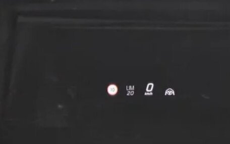 Mercedes-Benz GLE, 2025 год, 9 120 000 рублей, 12 фотография