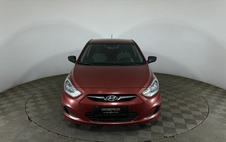 Hyundai Solaris II рестайлинг, 2014 год, 820 000 рублей, 2 фотография