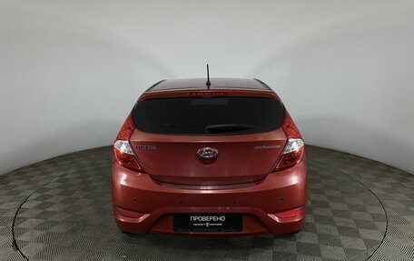 Hyundai Solaris II рестайлинг, 2014 год, 820 000 рублей, 3 фотография