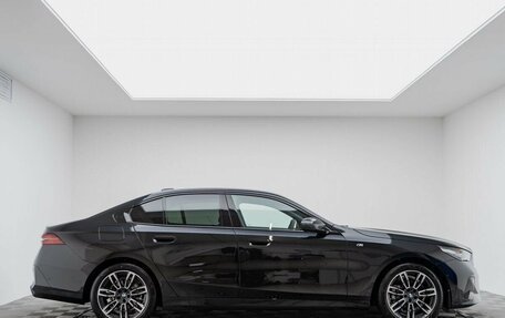 BMW 5 серия, 2025 год, 7 990 000 рублей, 5 фотография